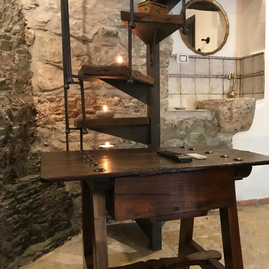 Borgo Manca Suite Sasso di Castalda Exterior foto