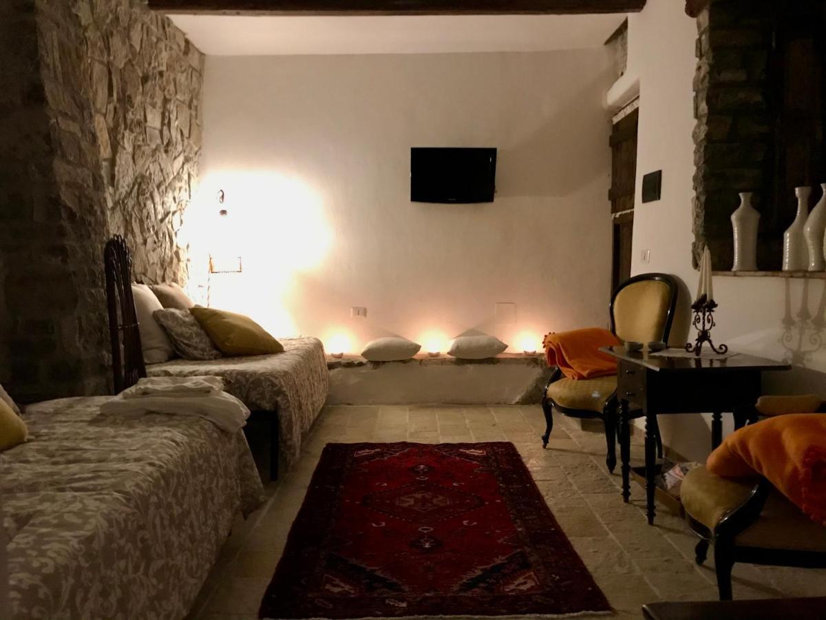 Borgo Manca Suite Sasso di Castalda Exterior foto